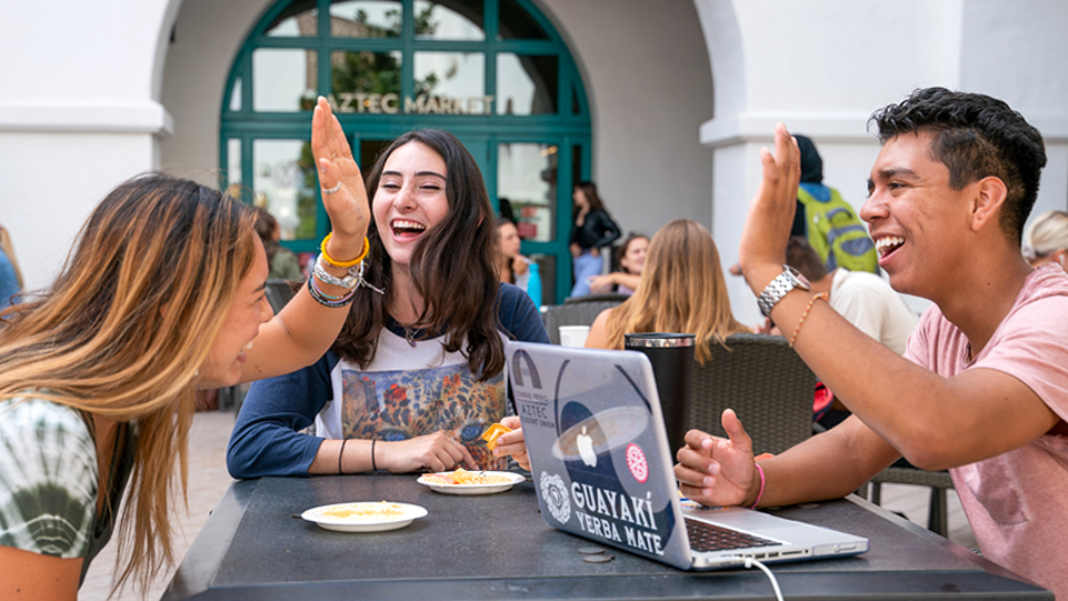 Students studying in Union Courtyard